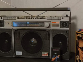 Amstrad model 8070 boombox, Audio ja musiikkilaitteet, Viihde-elektroniikka, Tampere, Tori.fi Amstrad model 8070 boombox, Audio ja musiikkilaitteet, Viihde-elektroniikka, Tampere, Tori.fi