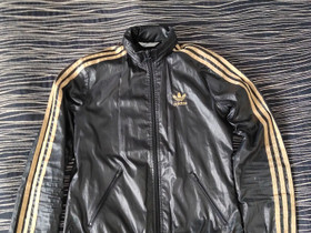 Adidas tuulitakki koko 36, Vaatteet ja kengät, Seinäjoki, Tori.fi Adidas tuulitakki koko 36, Vaatteet ja kengät, Seinäjoki, Tori.fi