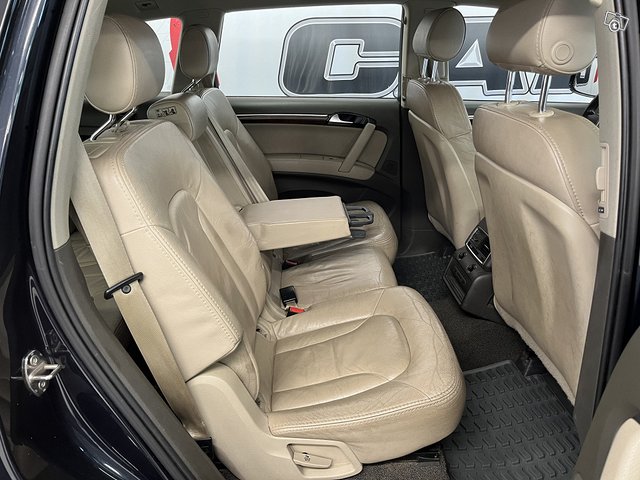 Audi Q7 7