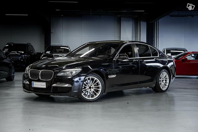BMW 730