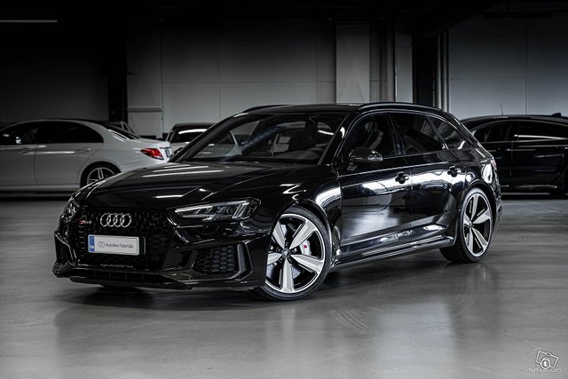 Audi RS4