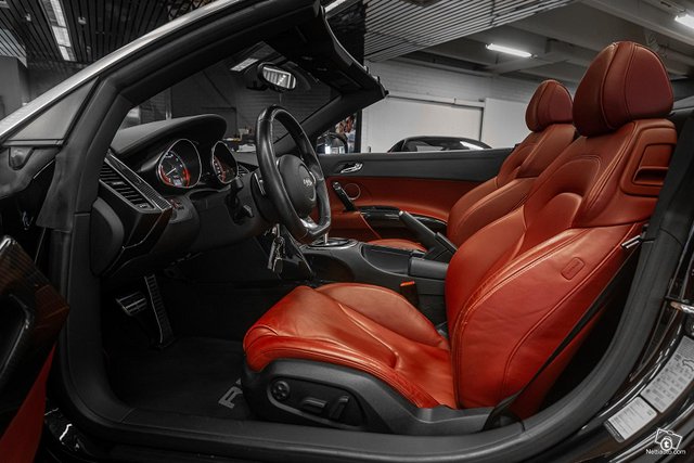 Audi R8 7
