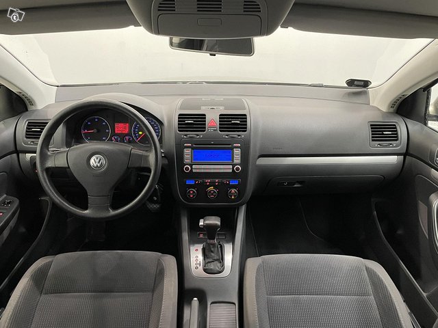 Volkswagen Golf 13