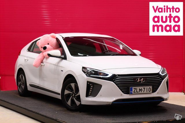 Hyundai Ioniq Hybrid 1
