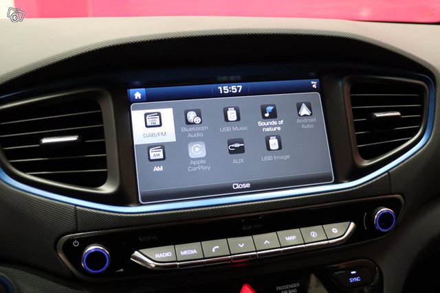 Hyundai Ioniq Hybrid 18