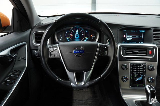 Volvo S60 8