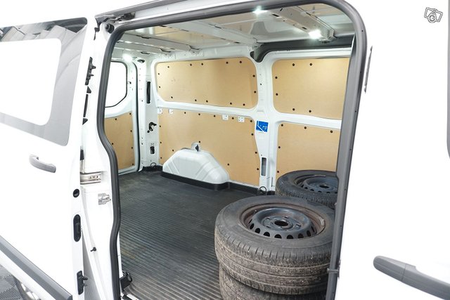 Ford Transit Custom 11