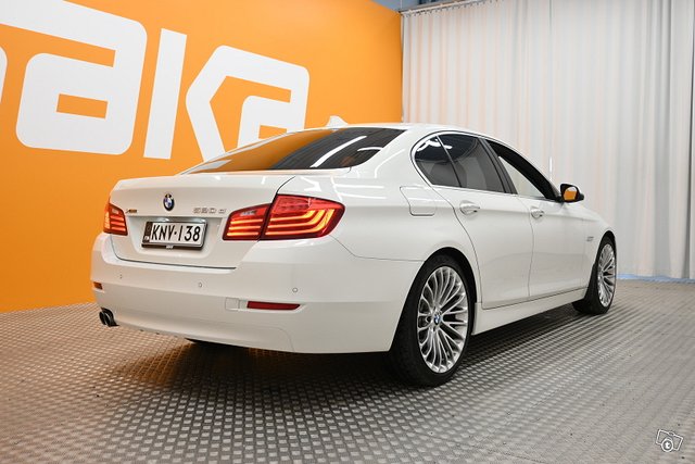 BMW 520 8