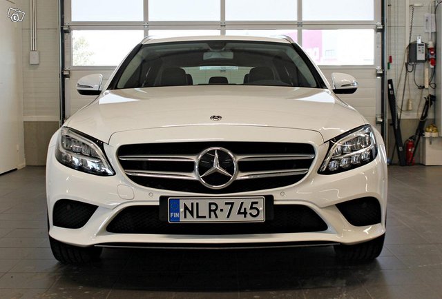 Mercedes-Benz C 4
