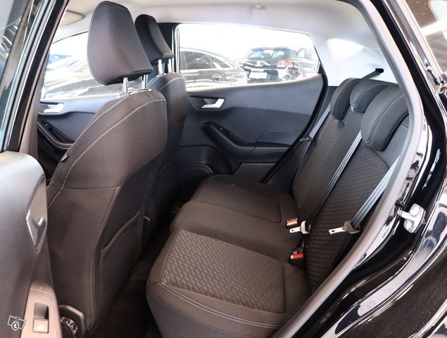 Ford Fiesta 11