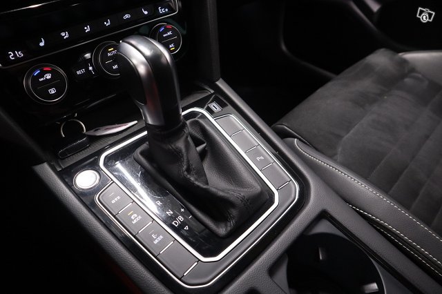 Volkswagen Passat 18