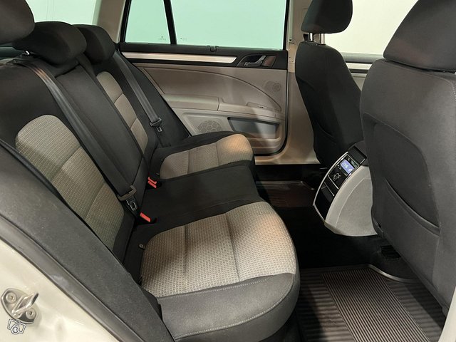 Skoda Superb 12