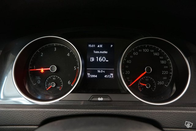 Volkswagen Golf 11