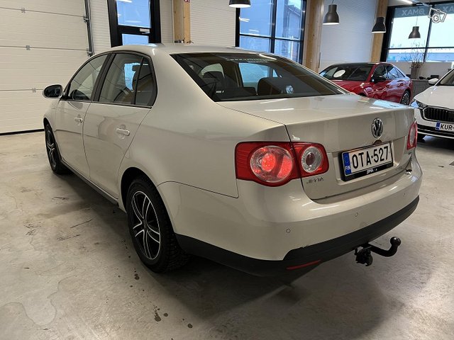 Volkswagen Jetta 5
