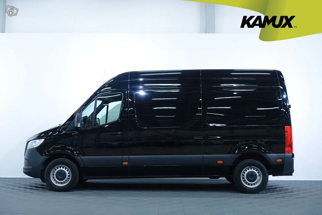 Mercedes-Benz Sprinter 14