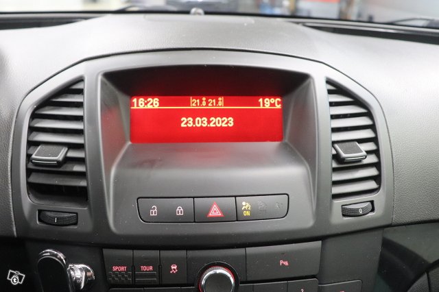 Opel Insignia 23