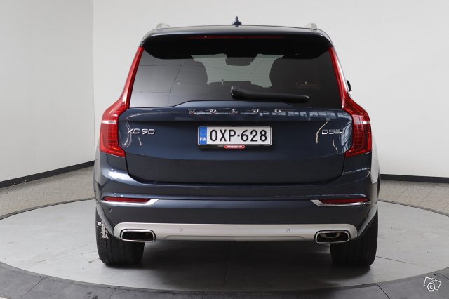 Volvo XC90 6