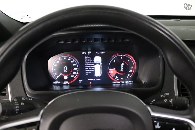 Volvo XC90 15