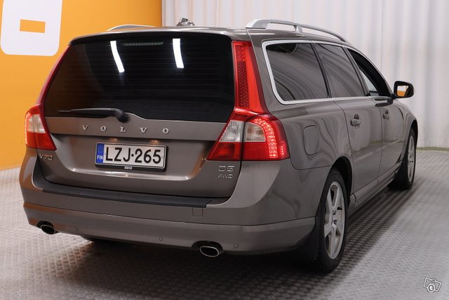 Volvo V70 7