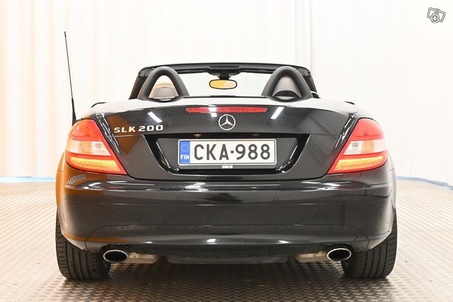 Mercedes-Benz SLK 8