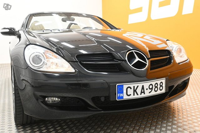 Mercedes-Benz SLK 11