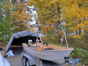 Lohi 375 ja 8hp johnson, Soutuveneet ja jollat, Veneet, Jämsä, Tori.fi Lohi 375 ja 8hp johnson, Soutuveneet ja jollat, Veneet, Jämsä, Tori.fi