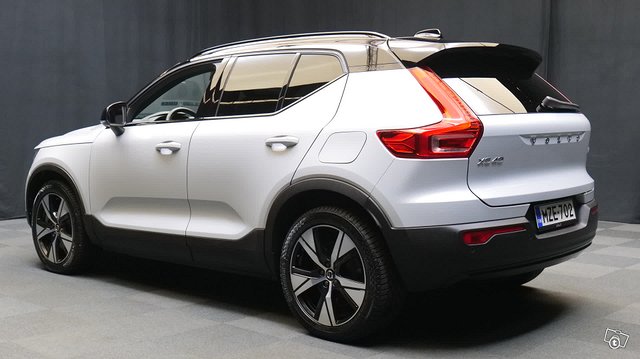 Volvo XC40 4