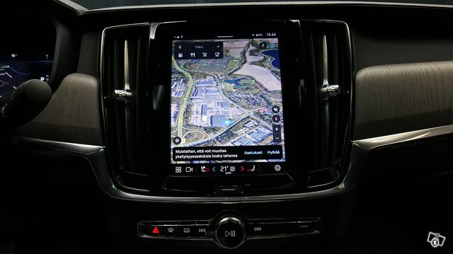 VOLVO S90 8