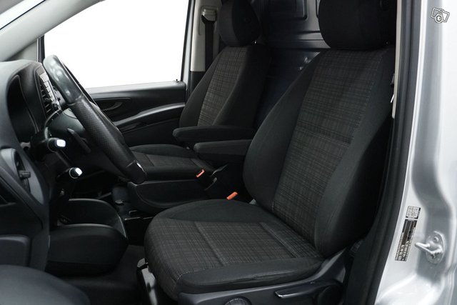 Mercedes-Benz Vito 10