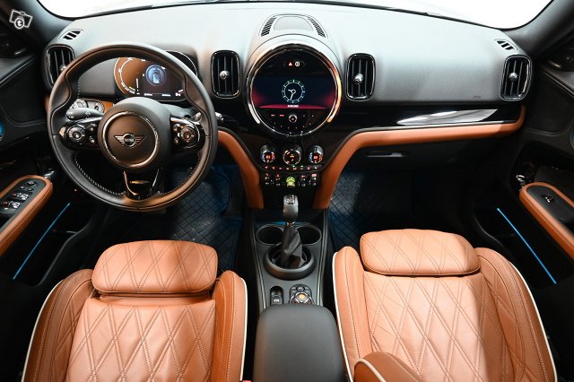 Mini Countryman 15