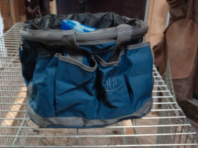 Harja kassi harjoineen, Satulat ja varusteet, Hevoset ja hevosurheilu, Asikkala, Tori.fi Harja kassi harjoineen, Satulat ja varusteet, Hevoset ja hevosurheilu, Asikkala, Tori.fi