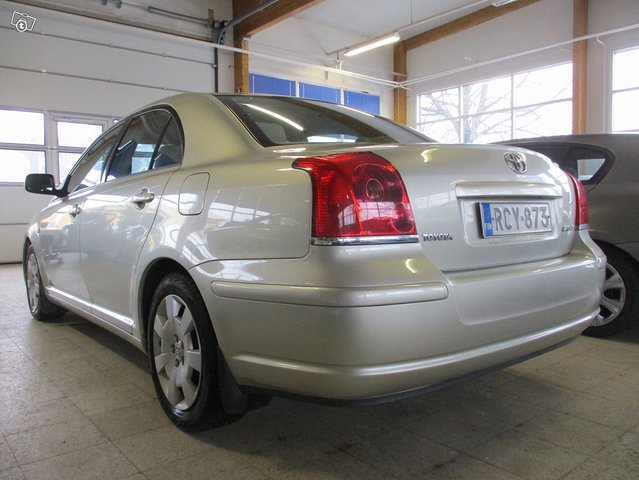 Toyota Avensis 6