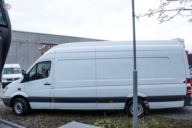 Mercedes-Benz Sprinter 2