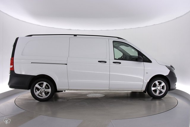 Mercedes-Benz Vito 2
