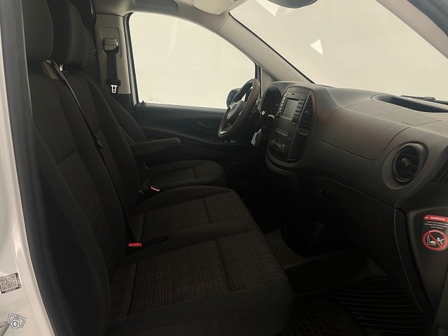 Mercedes-Benz Vito 11