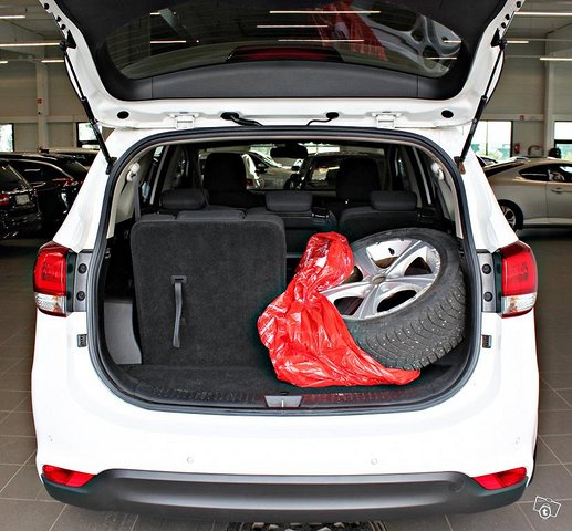 Kia Carens 7