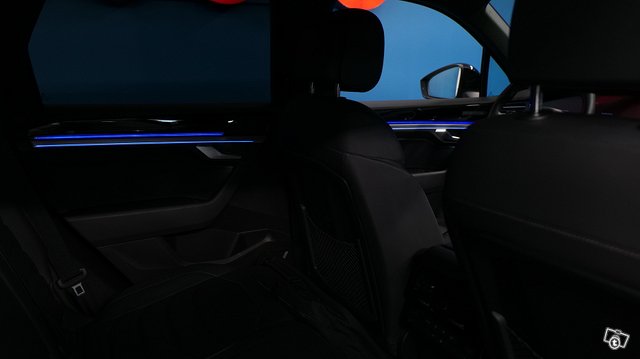VOLKSWAGEN TOUAREG 11