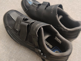 Shimano pyöräilykengät, Pyörätarvikkeet ja kypärät, Polkupyörät ja pyöräily, Tampere, Tori.fi Shimano pyöräilykengät, Pyörätarvikkeet ja kypärät, Polkupyörät ja pyöräily, Tampere, Tori.fi