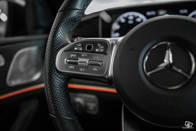Mercedes-Benz GLE 13