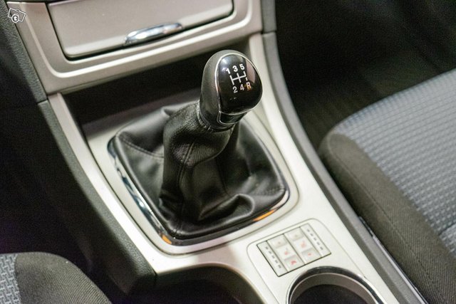 Ford Mondeo 15
