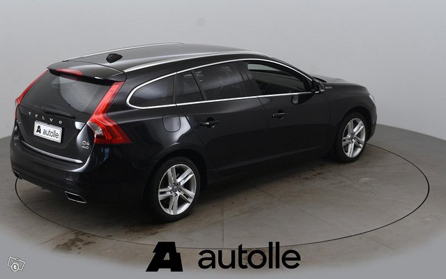 Volvo V60 5