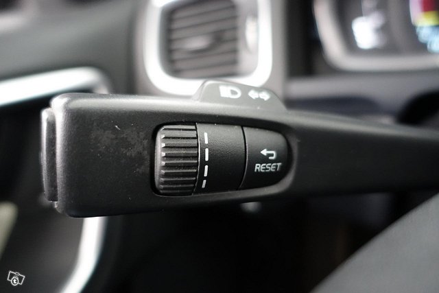 Volvo V60 15