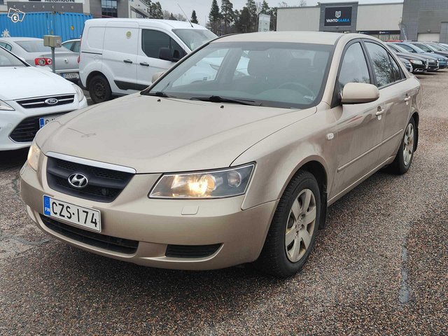 Hyundai Sonata