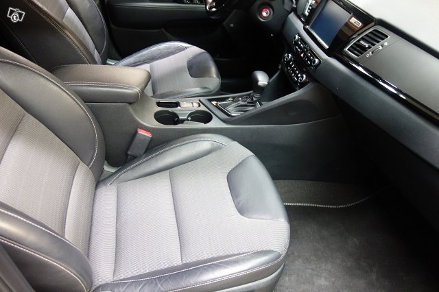 Kia Niro 9