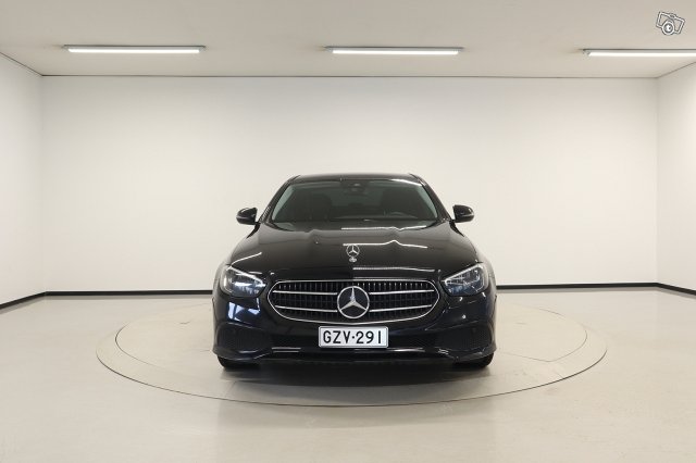 Mercedes-Benz E 2