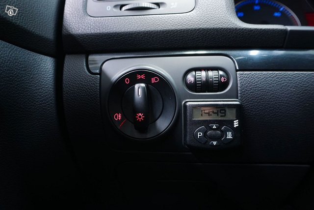 Volkswagen Golf 17