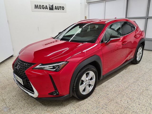 LEXUS UX, kuva 1