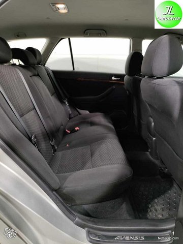 Toyota Avensis 11