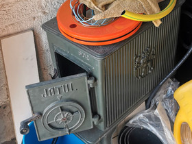 Jotul 602 kamiina, vihreä, Lämmityslaitteet ja takat, Rakennustarvikkeet ja työkalut, Espoo, Tori.fi Jotul 602 kamiina, vihreä, Lämmityslaitteet ja takat, Rakennustarvikkeet ja työkalut, Espoo, Tori.fi