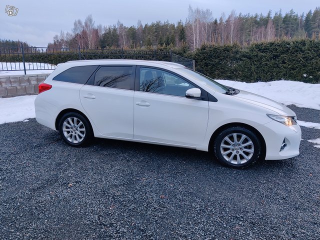 Toyota Auris, kuva 1